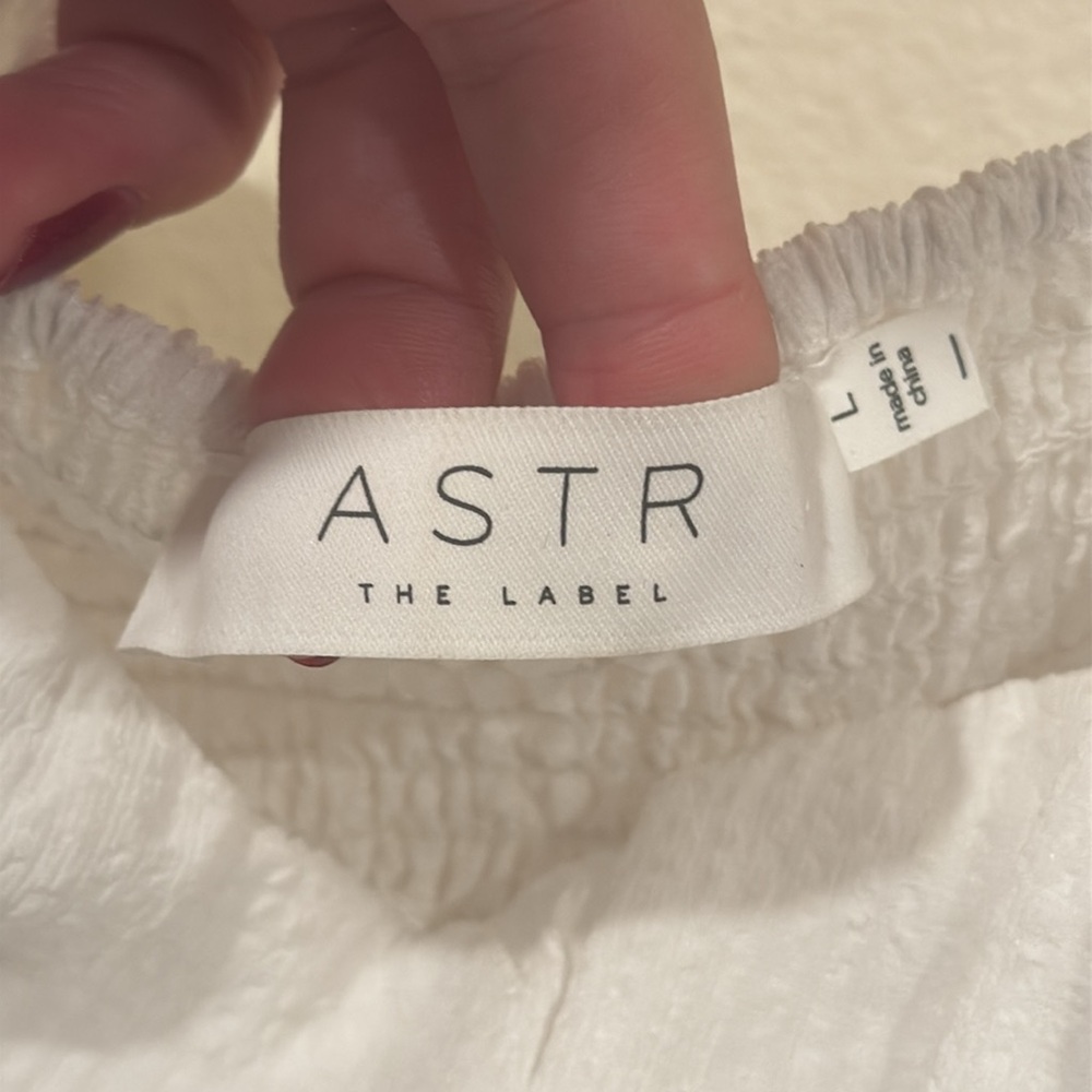 ASTR THE LABEL Long Sleeve Sweetheart Neck Crop Top, L - Picture 6 of 7